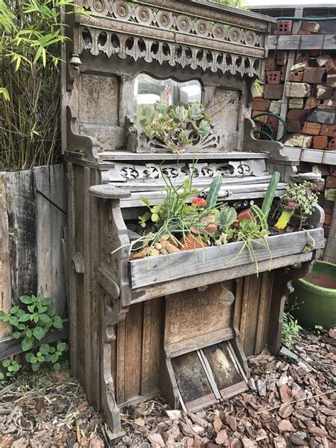 198 Garden Piano Vintage Stock Photos Free And Royalty Free Stock