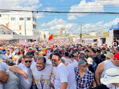 Grande Prociss O Do C Rio De Nazar Leva Mais De Mil Fi Is Em