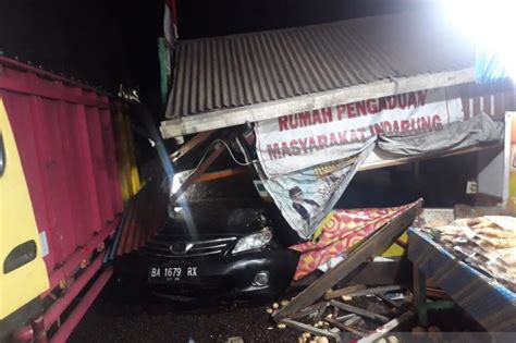 Kecelakaan Di Indarung Padang Tewaskan Seorang Sopir Truk ANTARA News