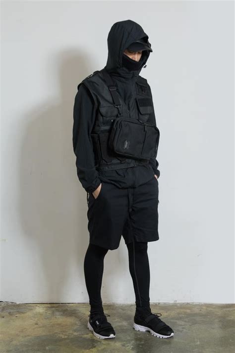 Pin Di Clp Streetwear Techwear Su Techwear Fashion Vestiti