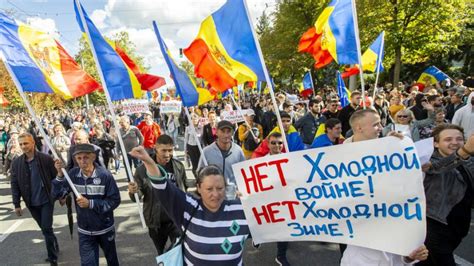 Thousands Take Part In Anti Government Protest In Moldova Euractiv