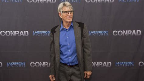 Eric Roberts Says Hes ‘not Supposed To Talk About Sister Julia