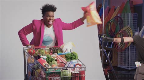 Comedian Leslie Jones Hosts "Supermarket Sweep" | KATU