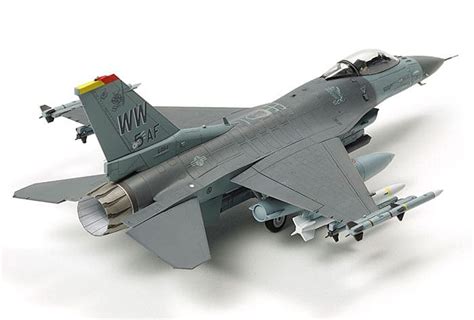 Tamiya 60788 Lockheed Martin F 16CJ BLOCK50 Fighting Falcon W