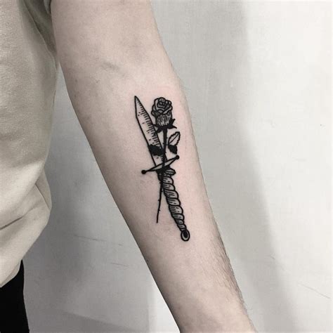 Compass rose by Aki Wong - Tattoogrid.net