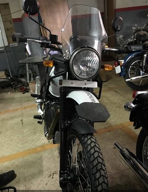 Royal Enfield Himalayan Bs4 Spotted At A Dealership