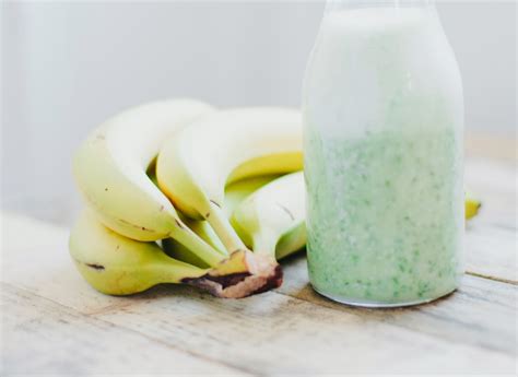 Mint And Chillies Kale Banana Smoothie