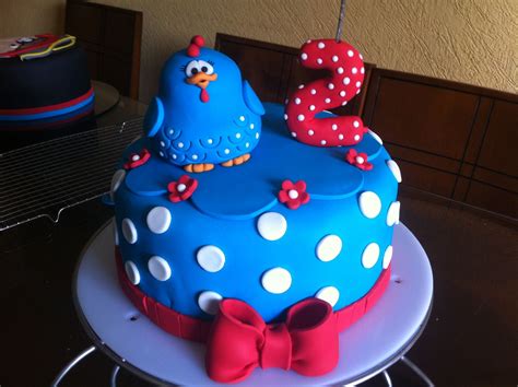 Bolo Da Galinha Pintadinha Quadrado - Bolo da Galinha Pintadinha → Simples, 2 andares, Quadrado, Redondo
