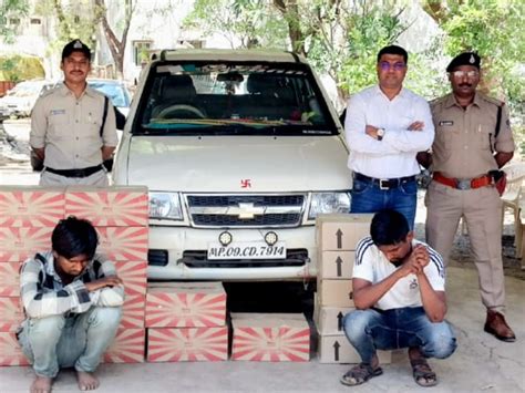 Excise Department Seized Illegal Liquor Including Tavera Vehicle 2 Accused Arrested