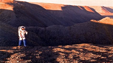 Mars researchers return to Devon Island, Nunavut, for 'twin mission ...