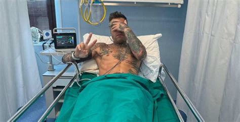 Fedez Il Medico Che L Ha Assistito Svela Come Sta