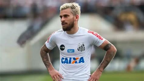 Para Receber No Pix Ainda Hoje Quase R Milh Es Santos