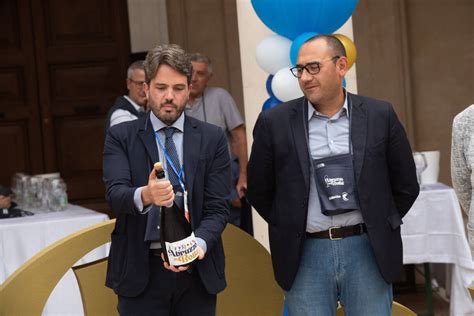 L Aquila Abruzzo In Bolla Il Primo Evento Dedicato Alle Bollicine