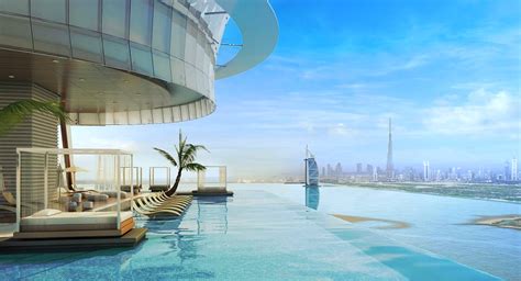 AURA SKYPOOL - Tri in the Sky