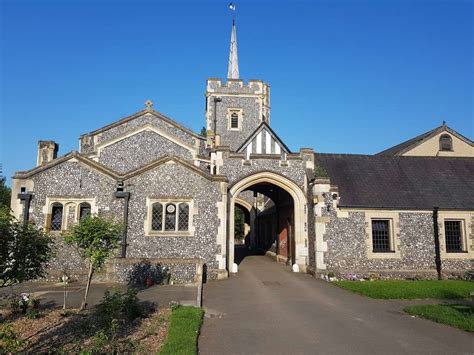 Hendon Cemetery & Crematorium - Holders Hill Rd, London NW7 1NB, UK ...