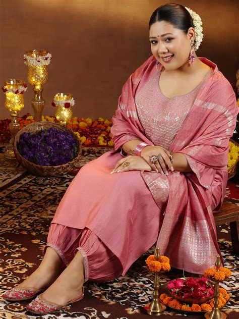 Buy Plus Size Peach Yoke Design Silk Blend Straight Suit With Dupatta
