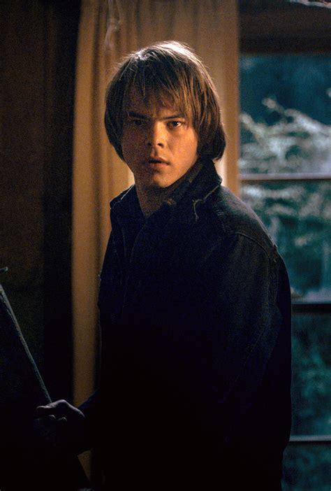 Jonathan Byers Stranger Things Wiki Fandom Powered By Wikia