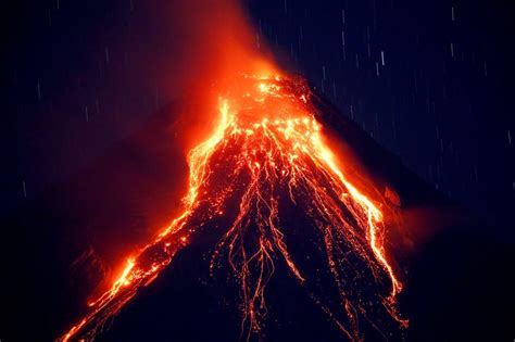 Mayon Volcano Eruption: Philippines Raises Alert Level - News18