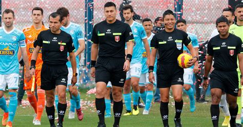 Fútbol Peruano ¿cuánto Gana Un árbitro Por Dirigir En Perú Liga 1