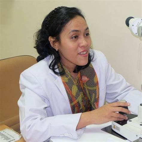 Dr Niken Indah Noerdiyani Sp M Cek Jadwal Buat Janji Temu