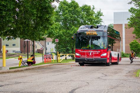 Helpful guide on how to ride the metro 5