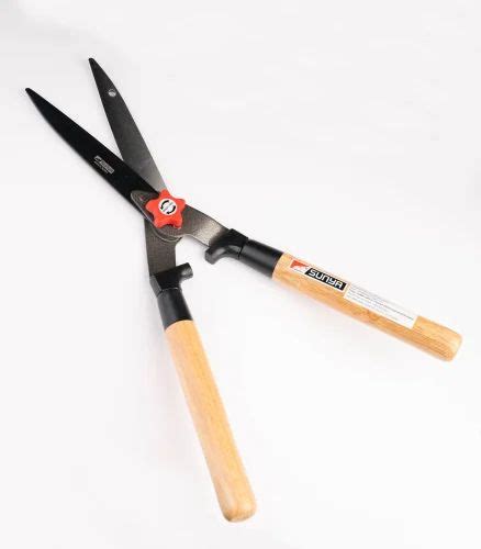 Straight Hedge Shears With Wooden Handle At 1175 Piece Bengaluru