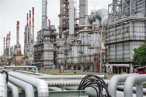 Pertamina expects to begin running Cilacap biorefinery in 2021 ...