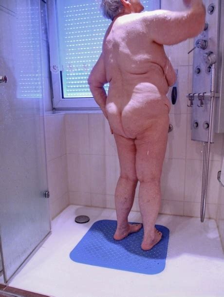 Chubby Granny Lavinia Strips Completely Naked And Shows Her Saggy Tits CoedCherry