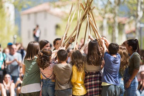 LOS SABORES DE LA TIERRA EN MÓN SANT BENET Sortir amb nens