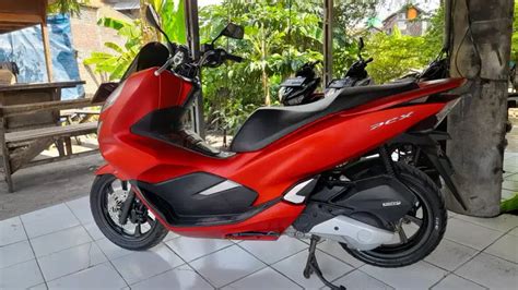 Honda Pcx Cc Cbs Istimewa Motor Bekas