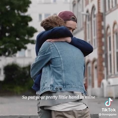 Isak And Evan Video Cute Gay Couples Cute Gay Queer Books