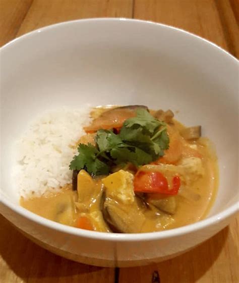 Recette de Curry rouge aux légumes et au lait de coco vegan Piano