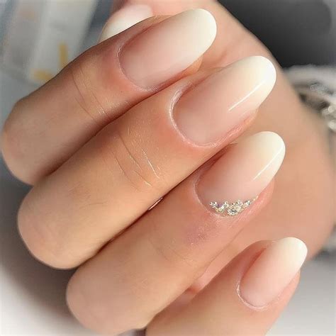 Finding The Best Nail Shapes For Fat Fingers Can Be Challenging Because