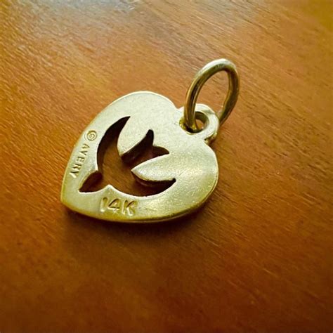 James Avery Rare 14k Descending Dove In Heart Gem