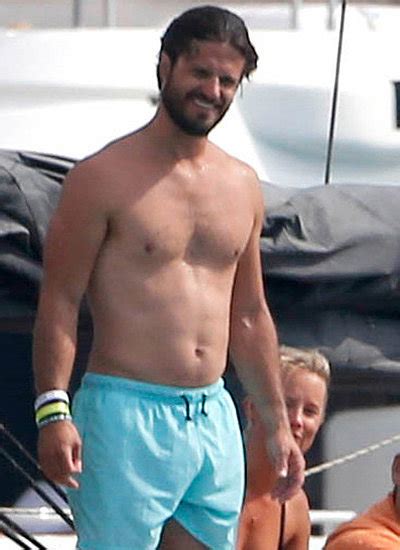 Prince Carl Philip 2014 Shirtless Bracket Gallery Popsugar Celebrity