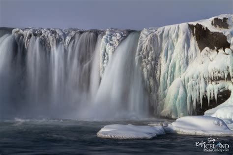 Goðafoss Waterfall Iceland Photo Gallery (Rafn Sig,-)