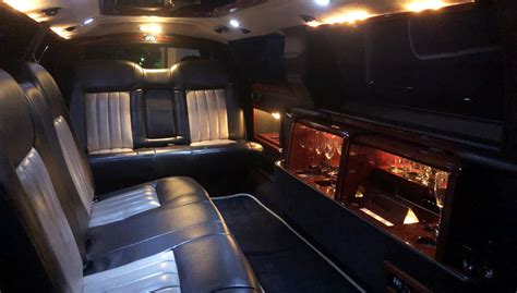 LINCOLN STRETCH TOWNCAR LIMO | Primo Limo | Raleigh, NC