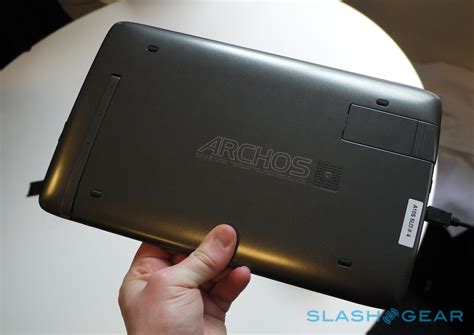 Archos 80 G9 And 101 G9 Tablets Hands On Video SlashGear