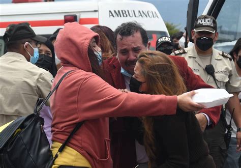 Primer Vuelo Humanitario Llega A Quito Con Ecuatorianos Evacuados