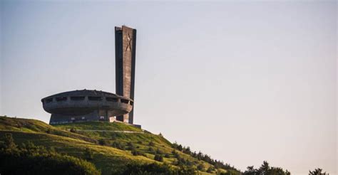 soviet era architecture buildings   stand today decofond