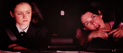 10 Signs Your Mom Is A Sexy MILF YourTango