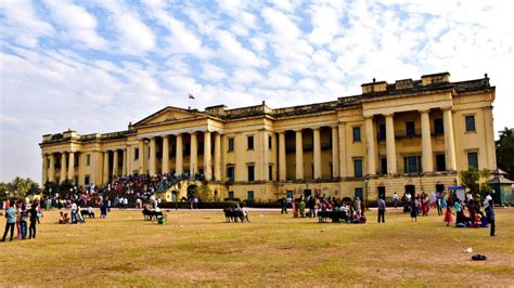 Hazarduari Palace (Murshidabad) - Timings, Ticket Price, History