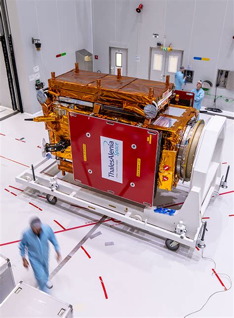 Arianespace Lancera Sentinel 1C Le Satellite Dobservation De La Terre