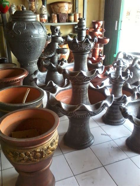 18 Pot Gerabah Surabaya