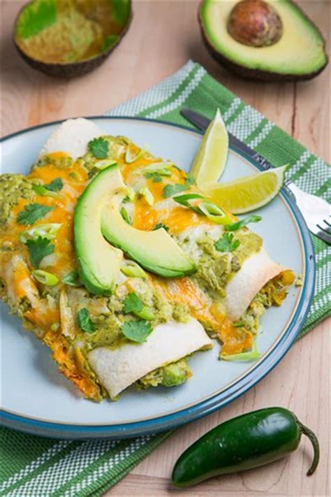 Chicken And Avocado Enchiladas In Creamy Avocado Sauce Elisalou