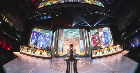 MSI 2019 Trận bán kết giữa SKT và G2 đạt đỉnh điểm 1 7 triệu người xem