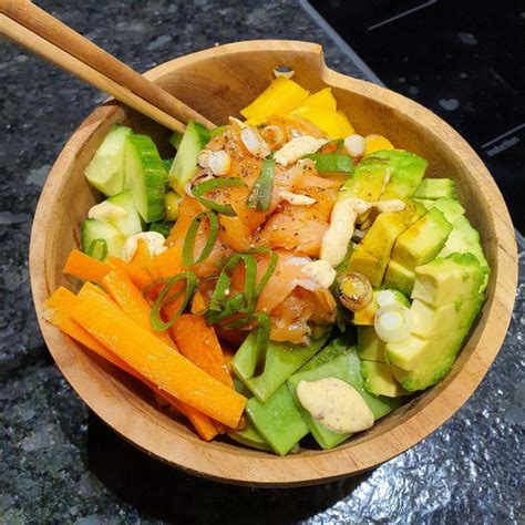 Poké Bowl mit Lachs Rezept Kitchen Stories