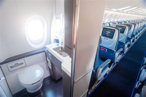 Man Arrested After Installing SPY CAMERA in Plane Bathroom on United