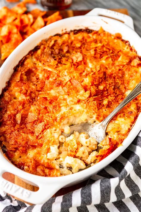 Creamy White Cheddar Baked Macaroni And Cheese Casserole Easy Cheese Recipes Easy Mac And