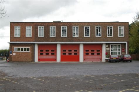 Potters Bar Fire Station © Kevin Hale Cc By Sa20 Geograph Britain